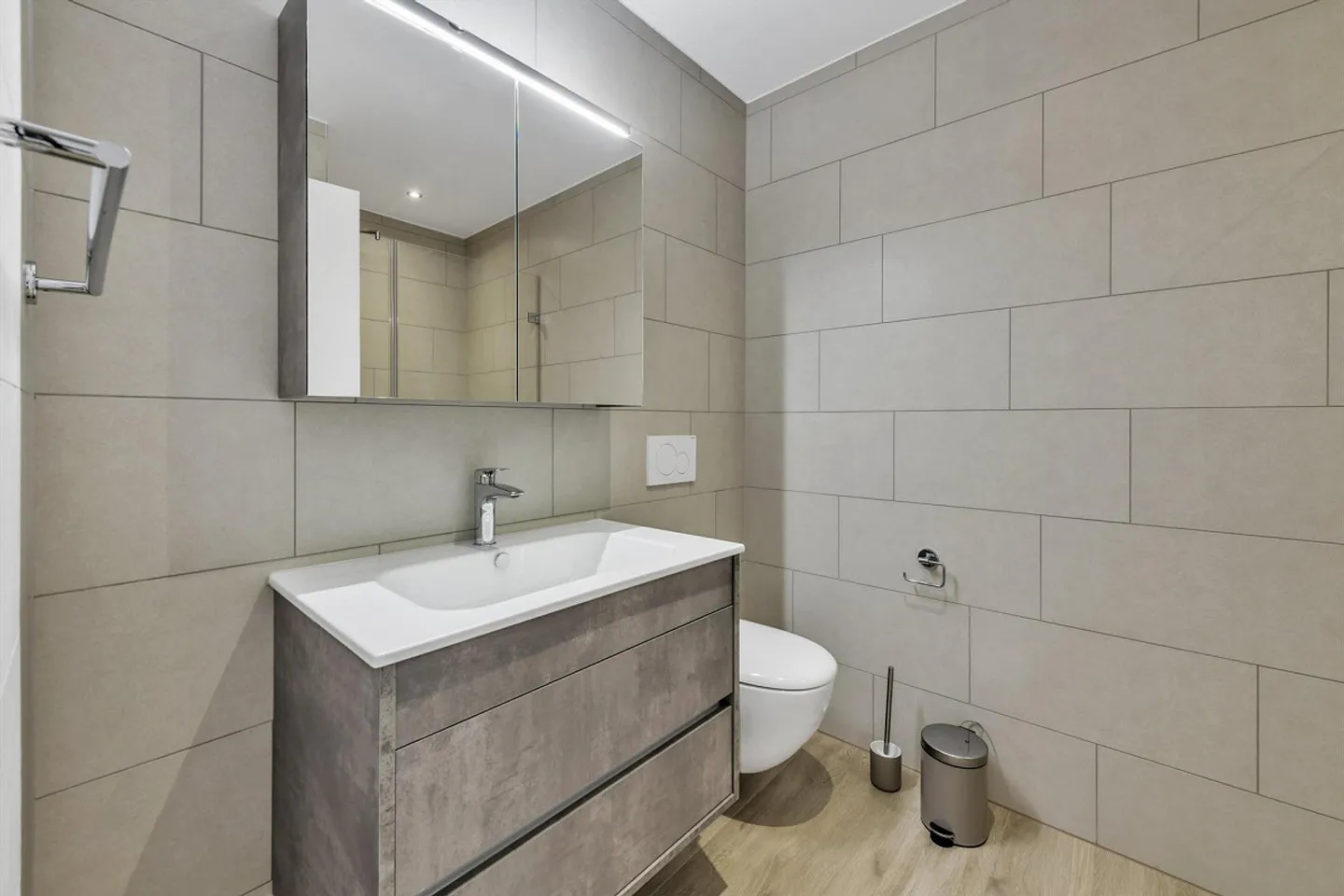 Stiloso. Centrale. Unico. - Foto 5 di 9