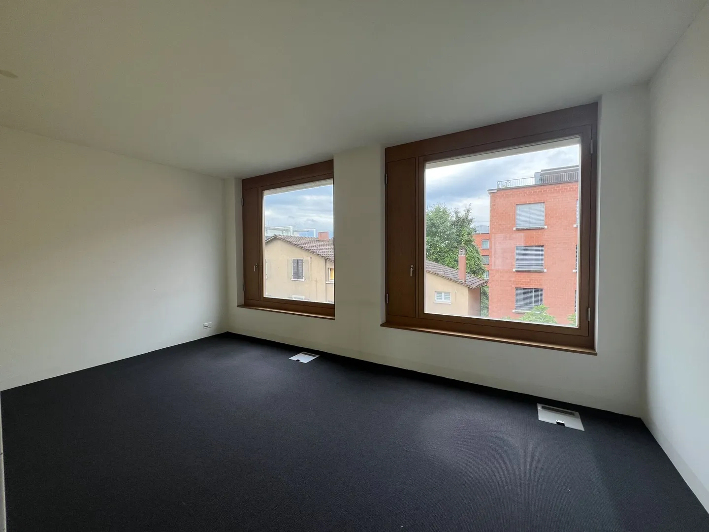 Zentrale Gewerbefläche mit Extra-Optionen - Foto 5 von 10
