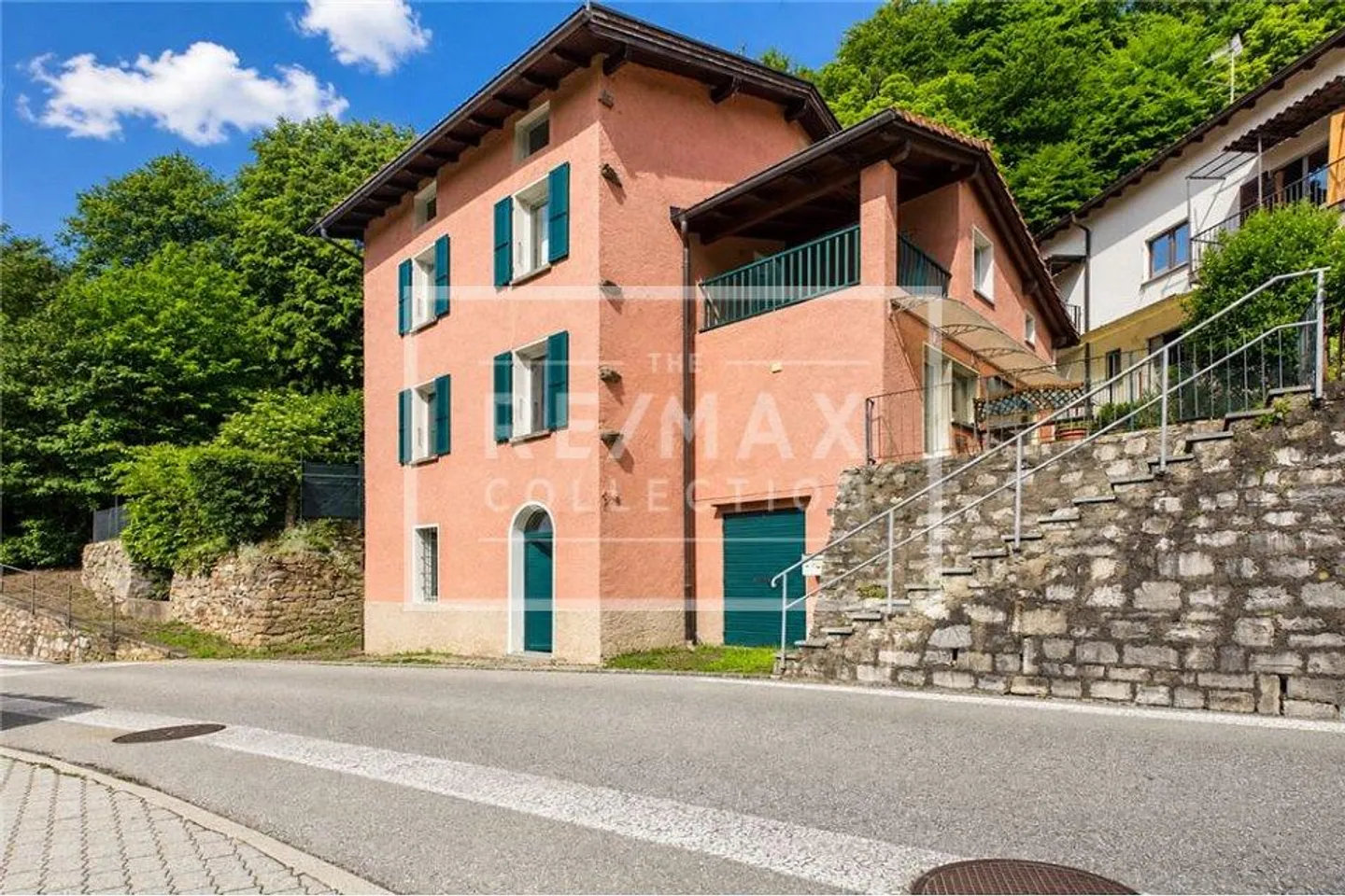 Casa unifamiliare da sogno piena di fascino con giardino - Foto 1 di 13