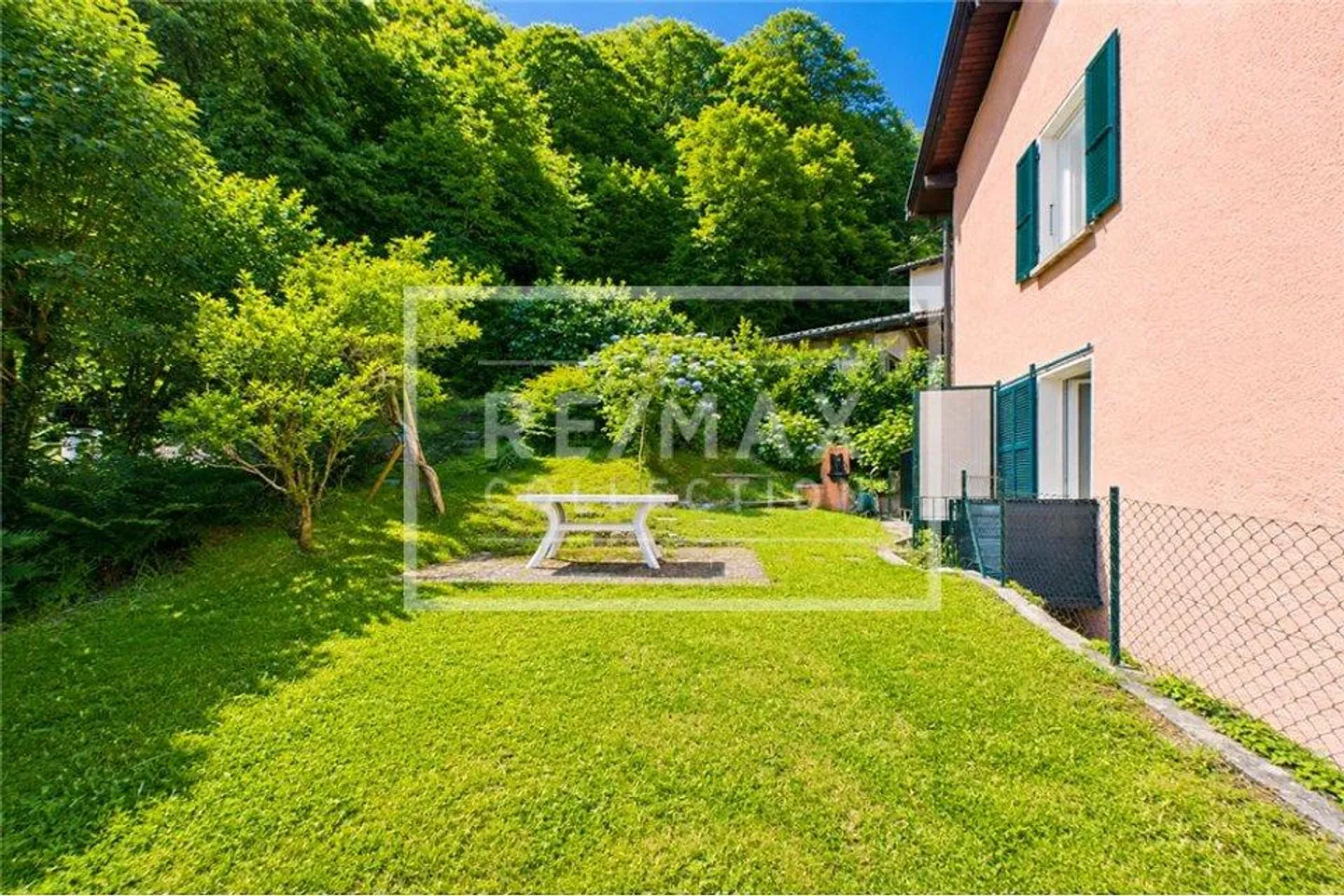 Casa unifamiliare da sogno piena di fascino con giardino - Foto 11 di 13