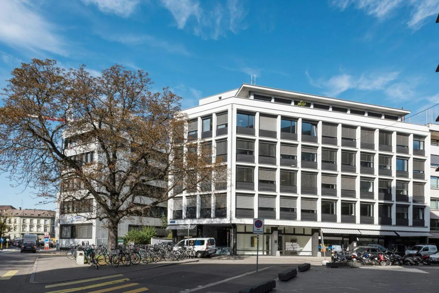 Bureau individuel tout compris dans un emplacement privilégié au Picassoplatz - Photo 9 sur 9
