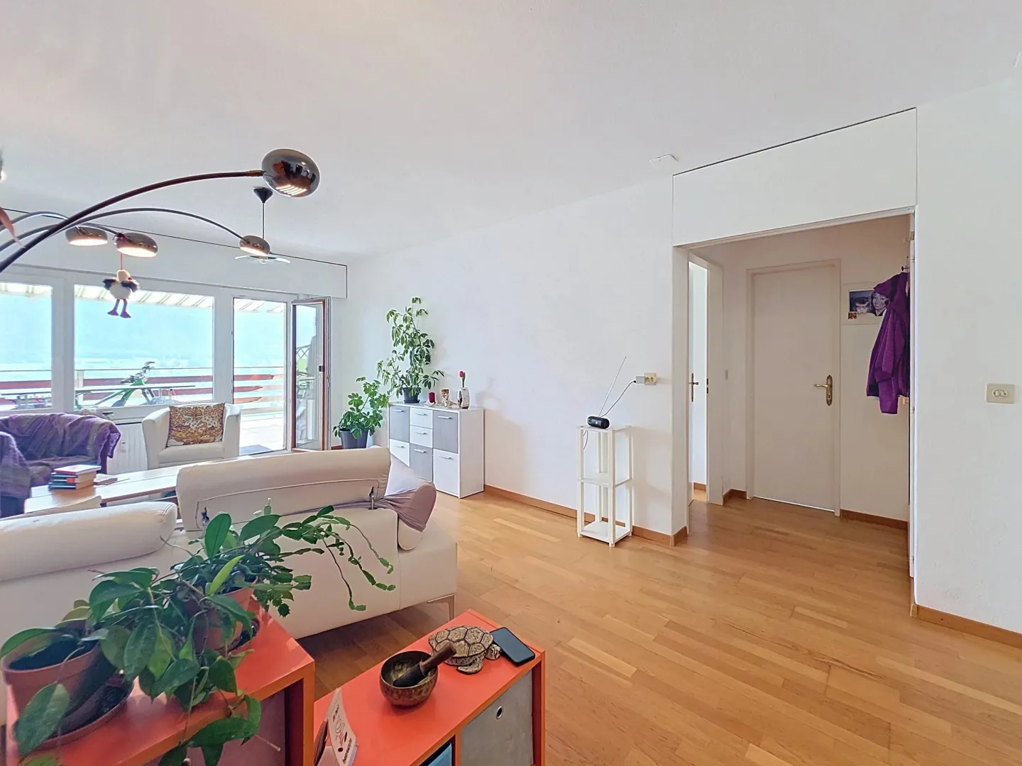 Modern Apartment in Corin-de-la-Crête - Photo 5 of 8
