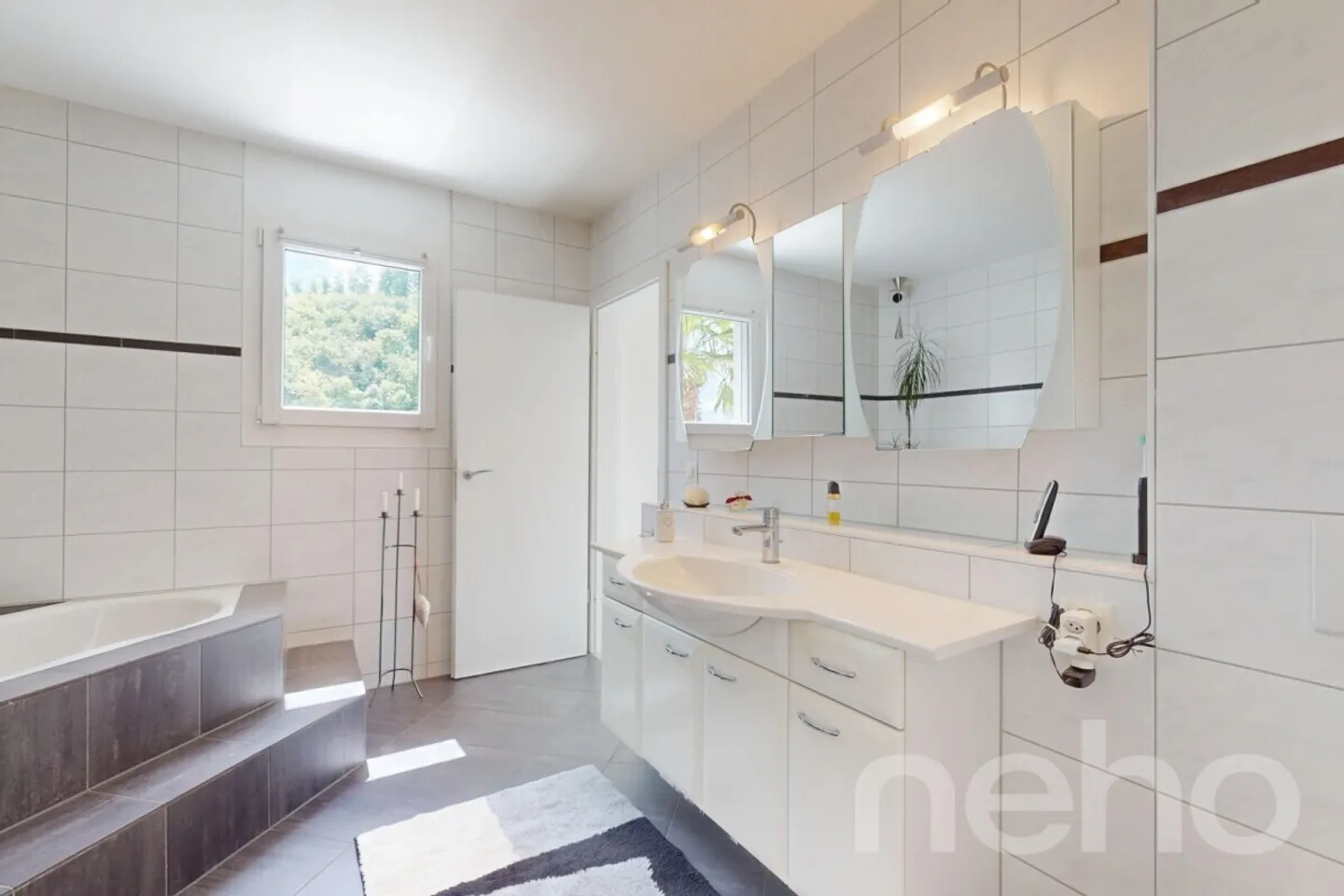 Attractive 5.5-room penthouse apartment with direct lift access - Photo 12 of 12