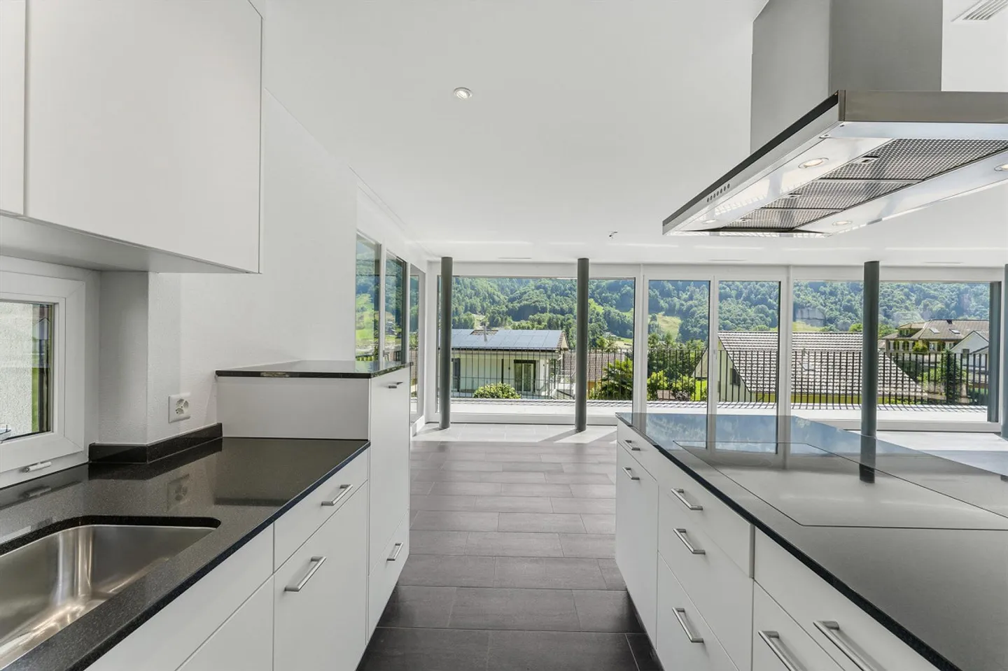 Appartement de jardin 5,5 pièces avec vue sur les montagnes de Nidwald - Photo 6 sur 20