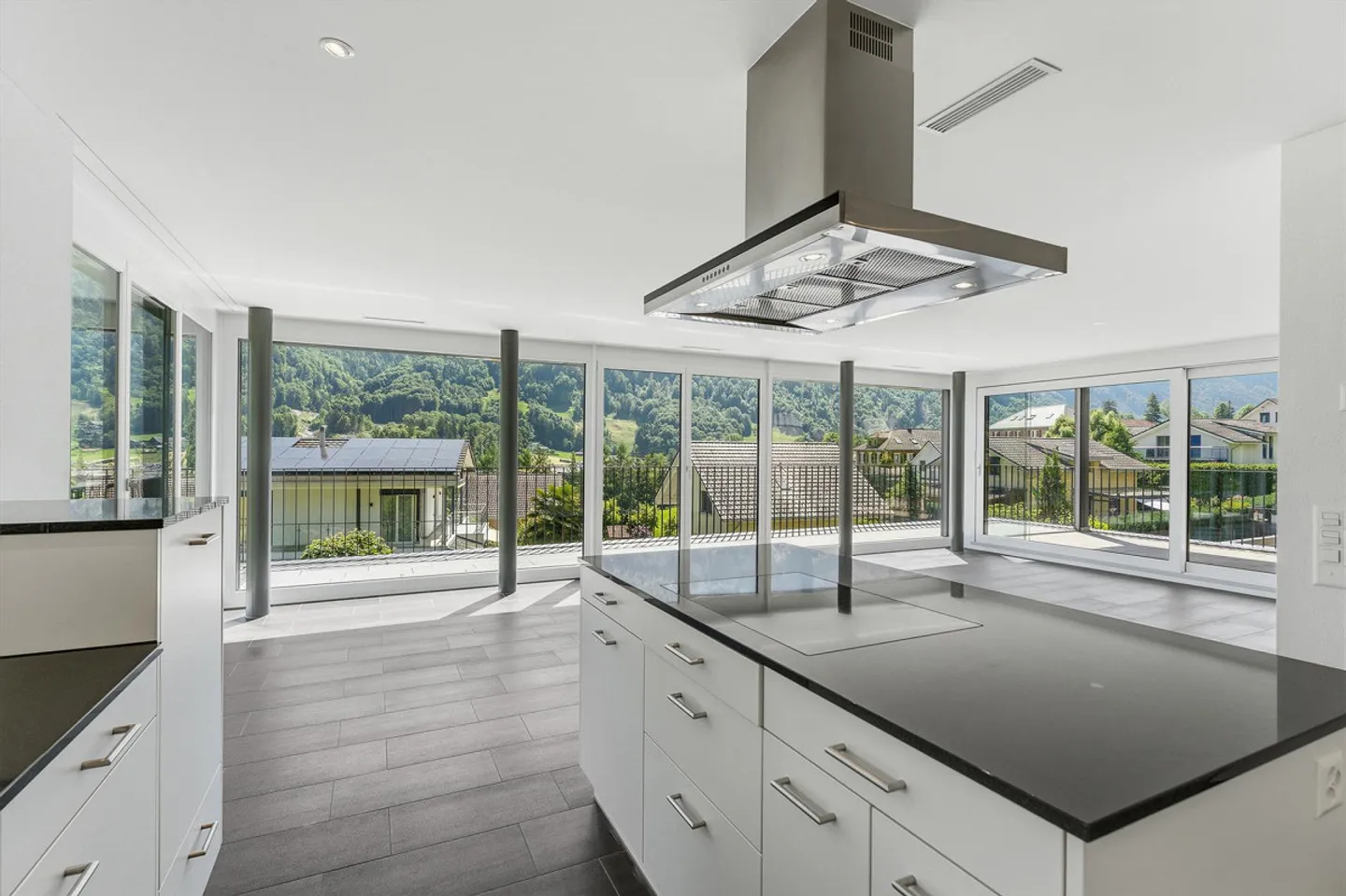 Appartement de jardin 5,5 pièces avec vue sur les montagnes de Nidwald - Photo 8 sur 20