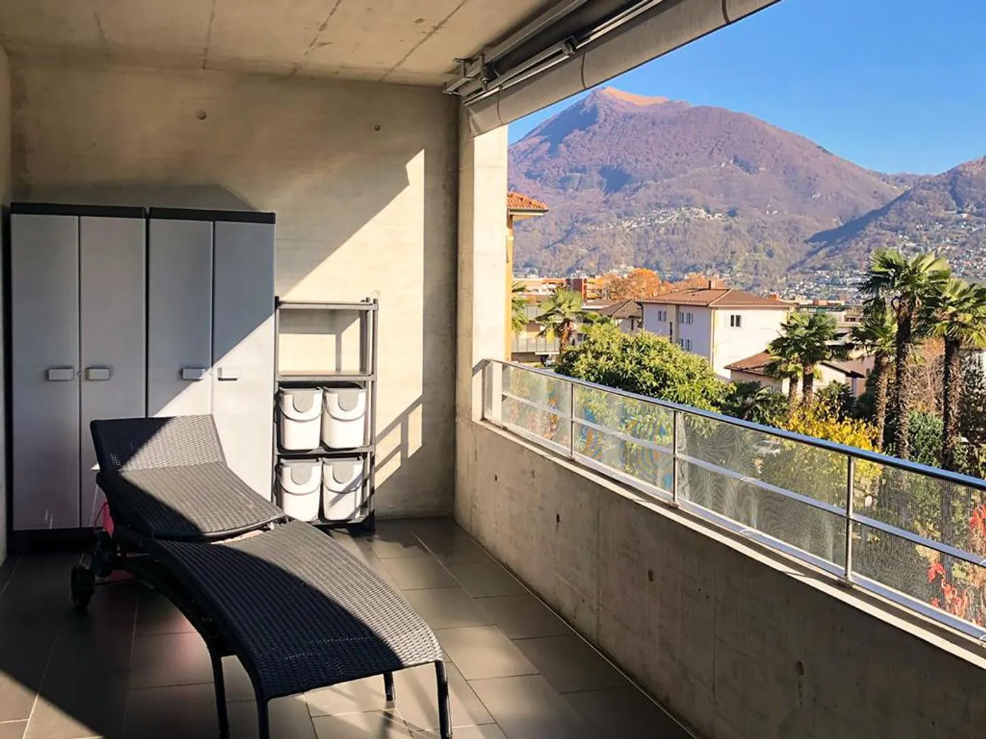 Modern 3.5-Room Apartment - Photo 1 of 5
