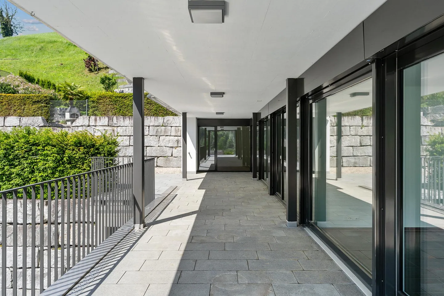 Appartement de jardin 5,5 pièces avec vue sur les montagnes de Nidwald - Photo 18 sur 20