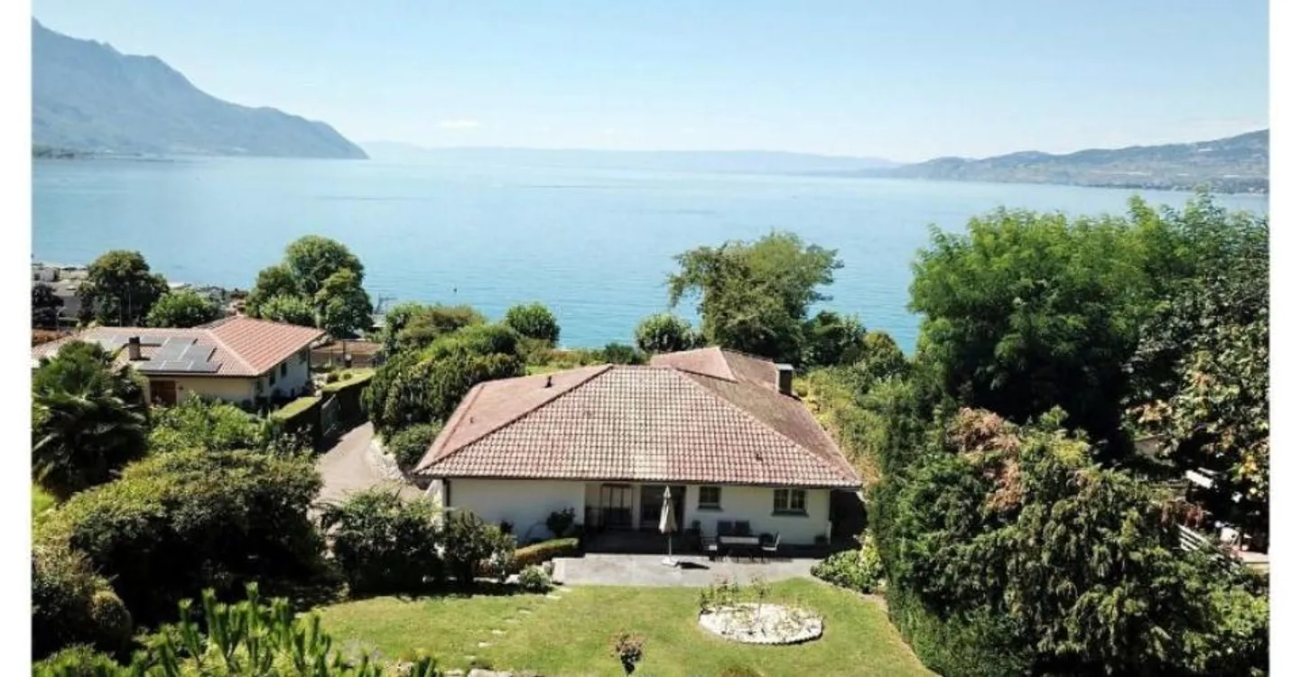 Luxury Villa with Lake View - Photo 2 of 12