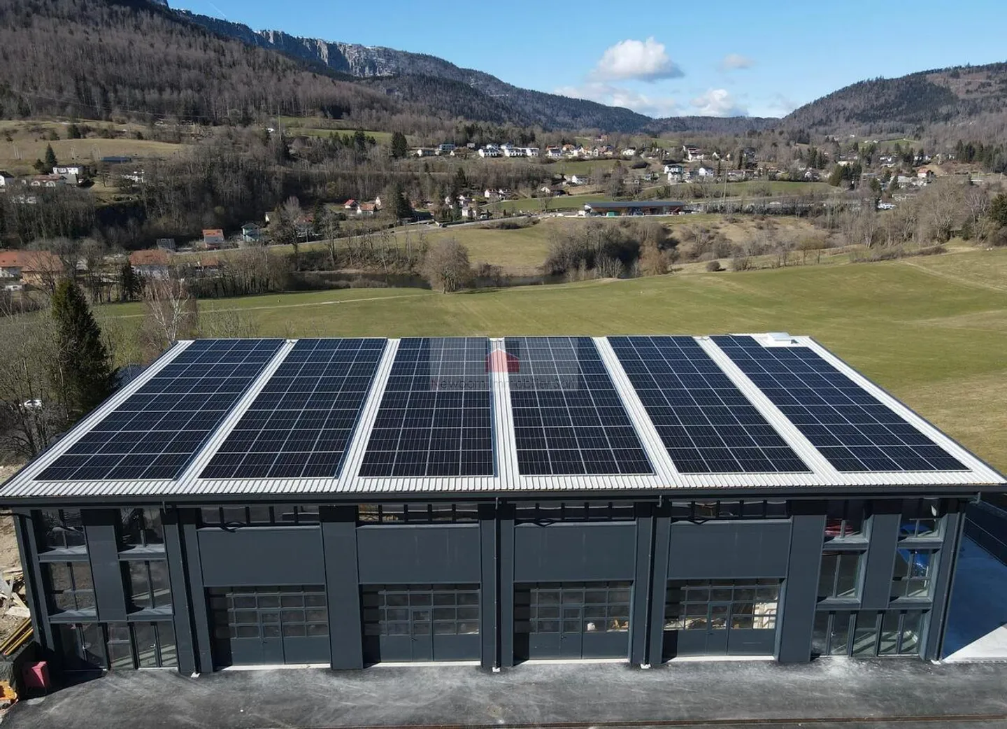 BOX / INDUSTRIELLE UND KOMMERZIELLE RÄUME ZU VERMIETEN - VALLORBE - Foto 6 von 6