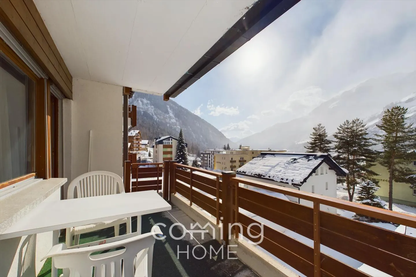 Acquistare uno studio a Leukerbad - rifugio accogliente con balcone e vista sulle montagne - Foto 1 di 12