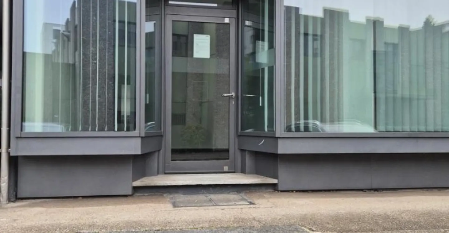 Commercial space of 163 m2 - Photo 1 of 8