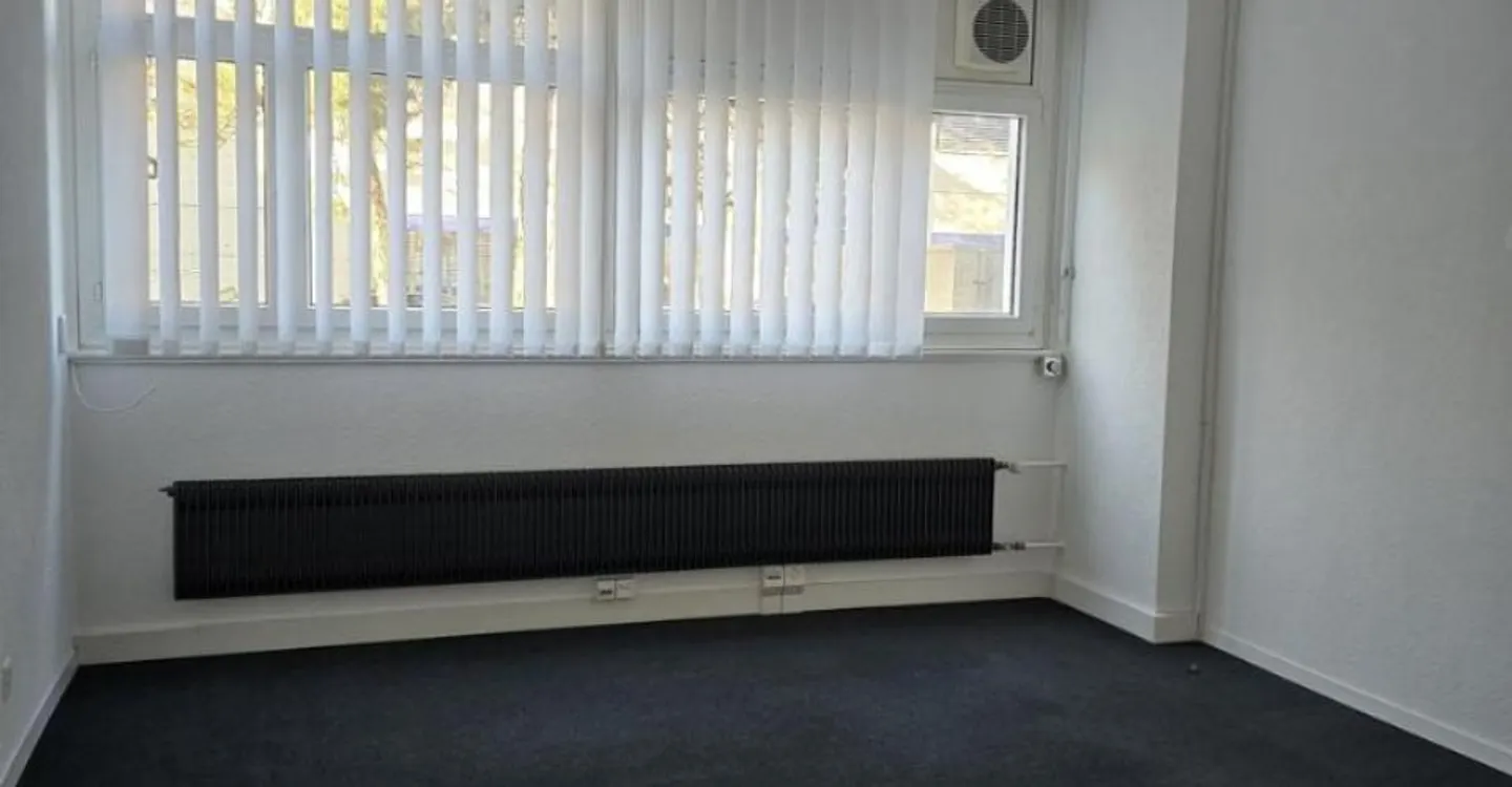 Commercial space of 163 m2 - Photo 4 of 8