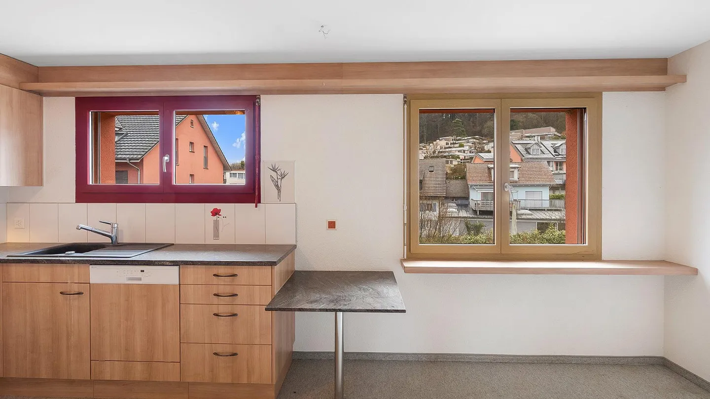 Spacious Family Apartment in a Quiet Location - with Balcony & Fireplace - Photo 5 of 17