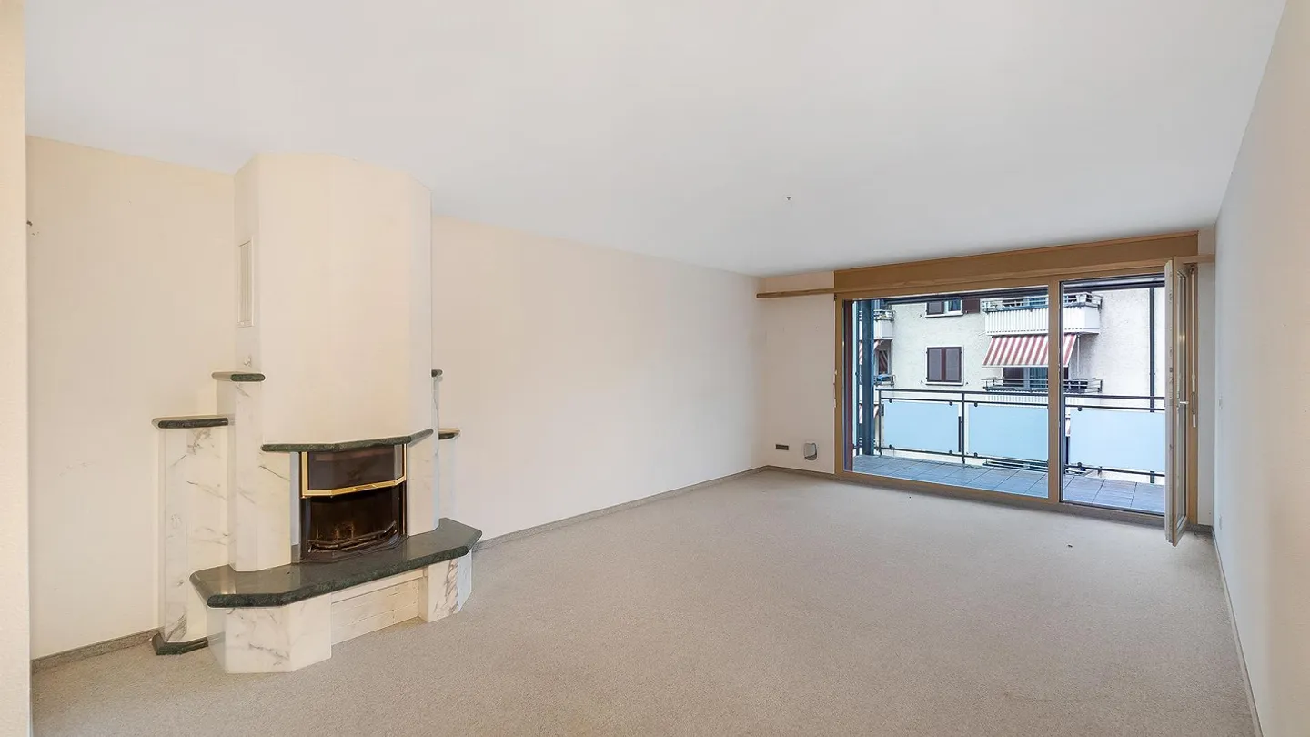 Spacious Family Apartment in a Quiet Location - with Balcony & Fireplace - Photo 7 of 17