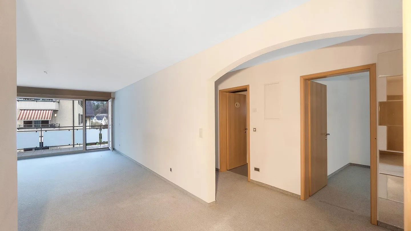 Spacious Family Apartment in a Quiet Location - with Balcony & Fireplace - Photo 9 of 17