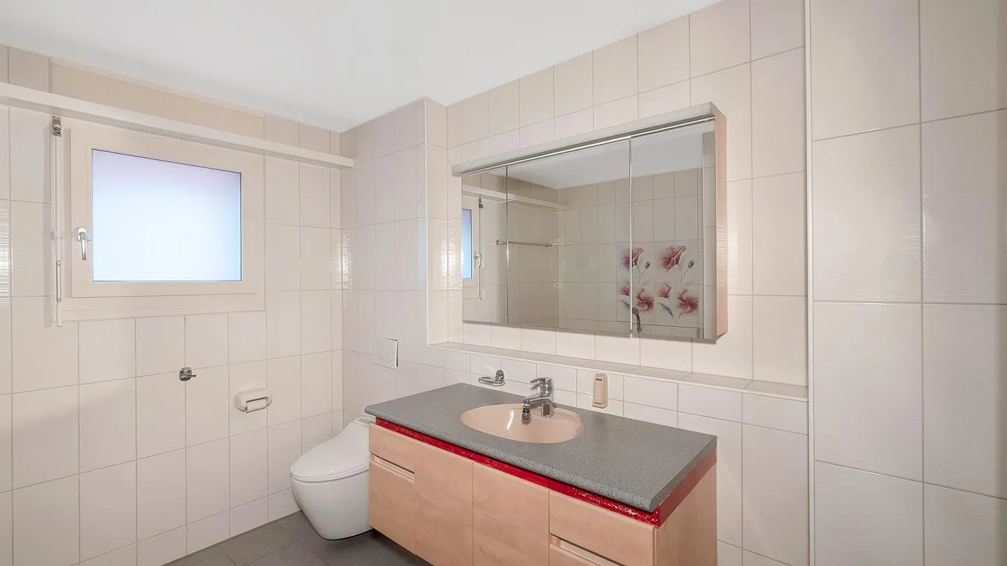 Spacious Family Apartment in a Quiet Location - with Balcony & Fireplace - Photo 11 of 17