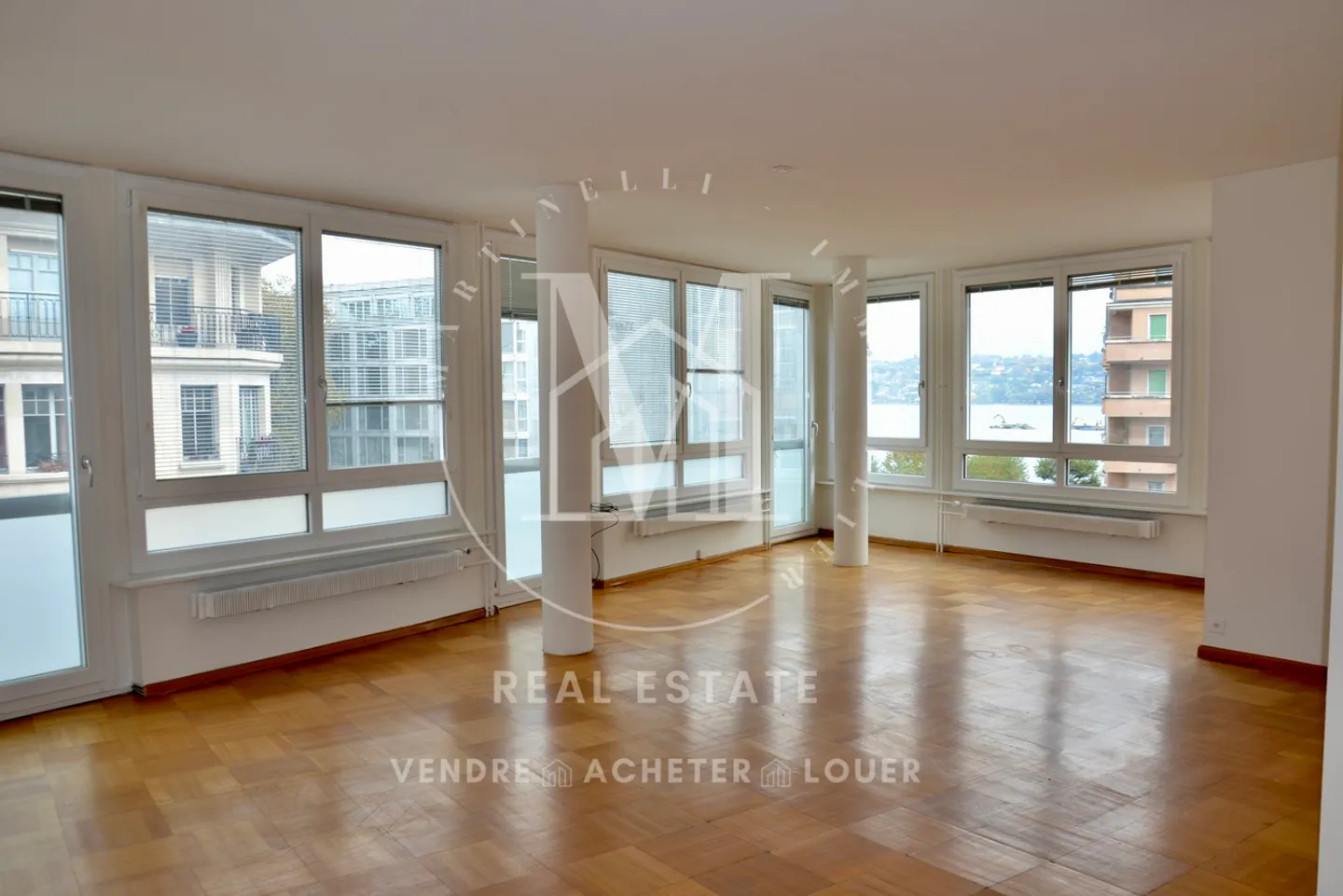 Apartment for rent - Photo 2 of 5