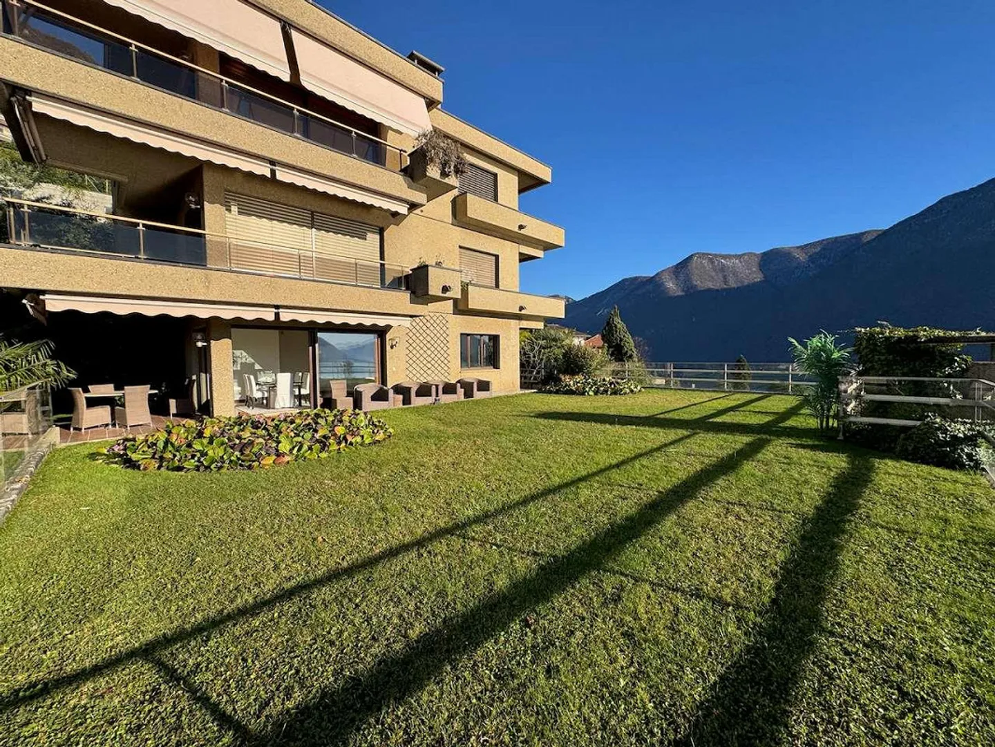 For Sale in Lugano - Photo 3 of 10