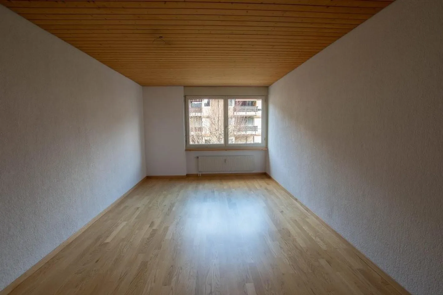 4 1/2-room apartment with two balconies - Photo 4 of 8
