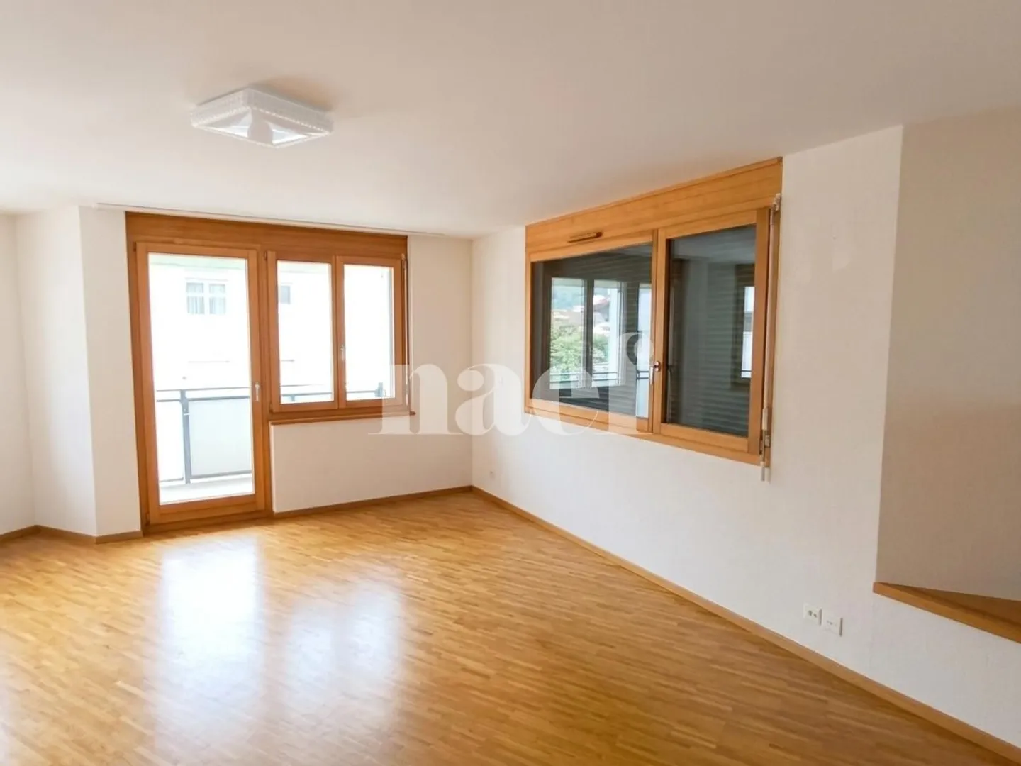 5-room apartment - Photo 1 of 3