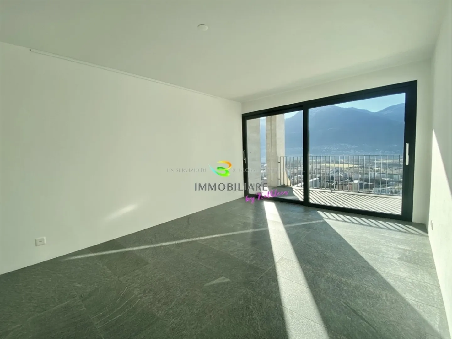 Appartement en loft avec une vue imprenable sur le lac, grande terrasse - Photo 13 sur 13