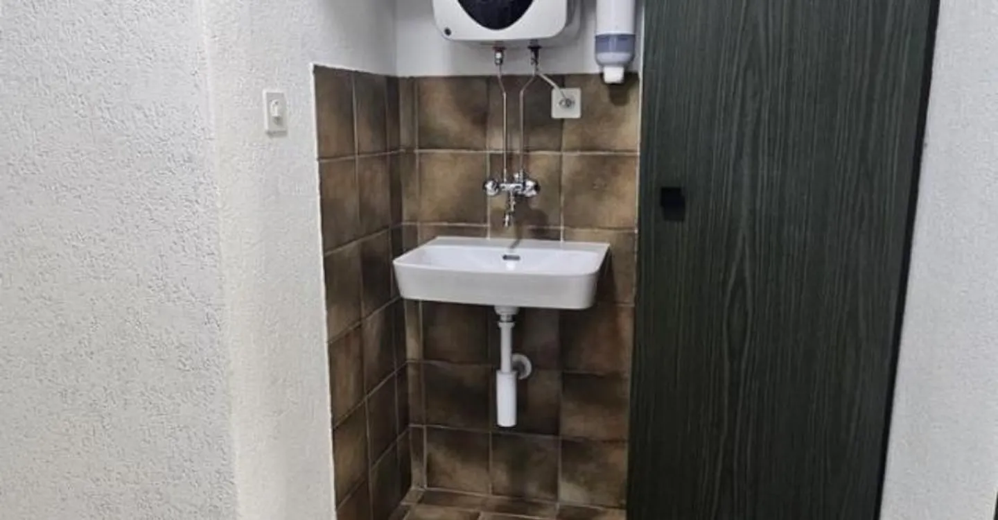 Uffici di 80 m2 - Foto 8 di 13