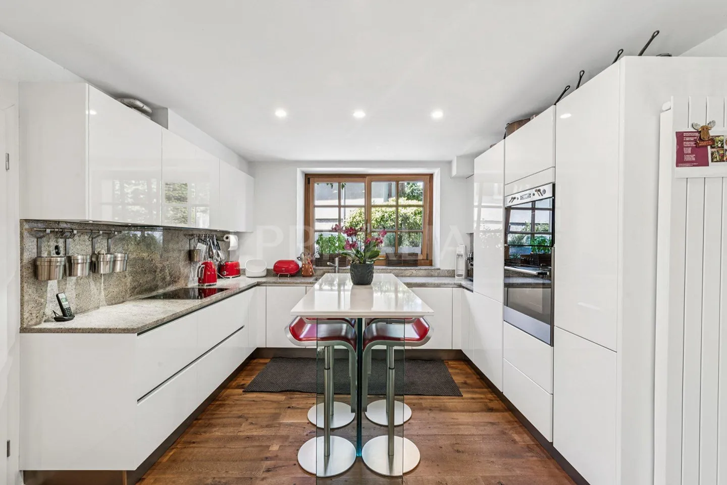 Co-Exclusivity: Spacious and Bright Village House in the Heart of Soral - Photo 2 of 6