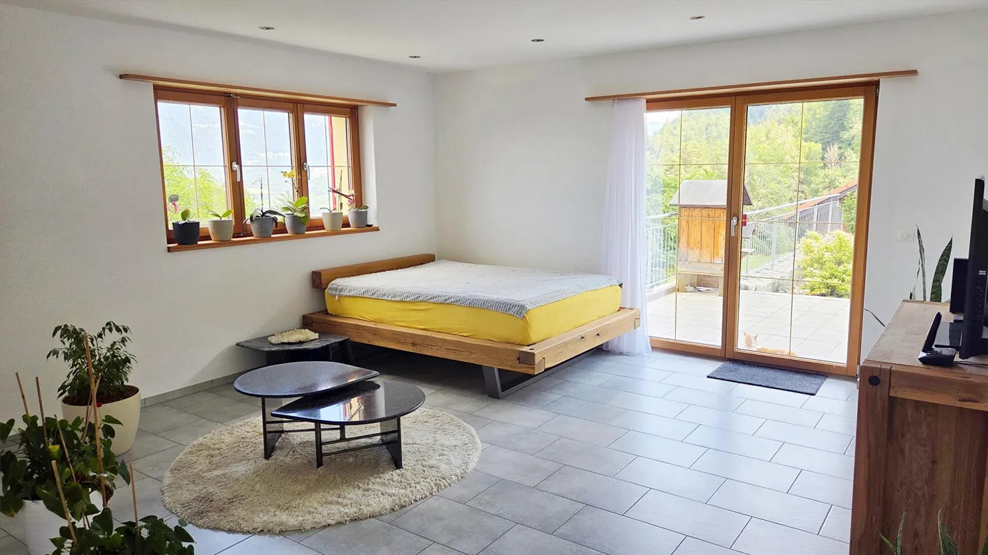 Detached single-family house in unobstructed view location - Photo 10 of 24