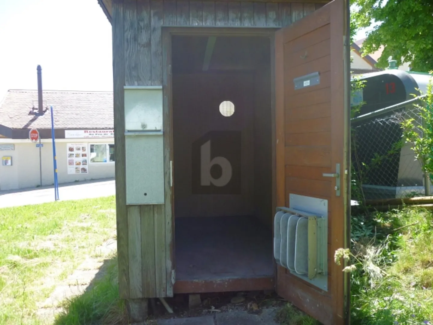 PICCOLA CABINA PER LO STOCCAGGIO - Foto 3 di 6