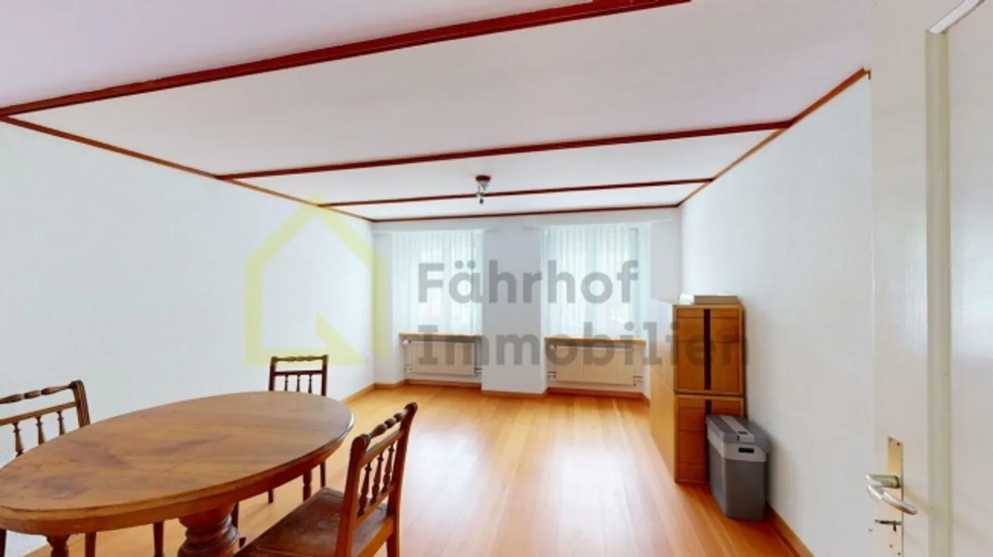 Residential building with outbuildings and 4,800 m2 of land - Photo 10 of 16