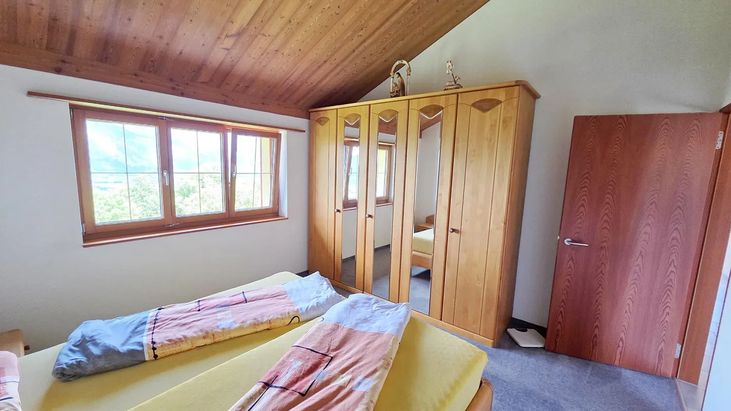 Detached single-family house in unobstructed view location - Photo 14 of 24