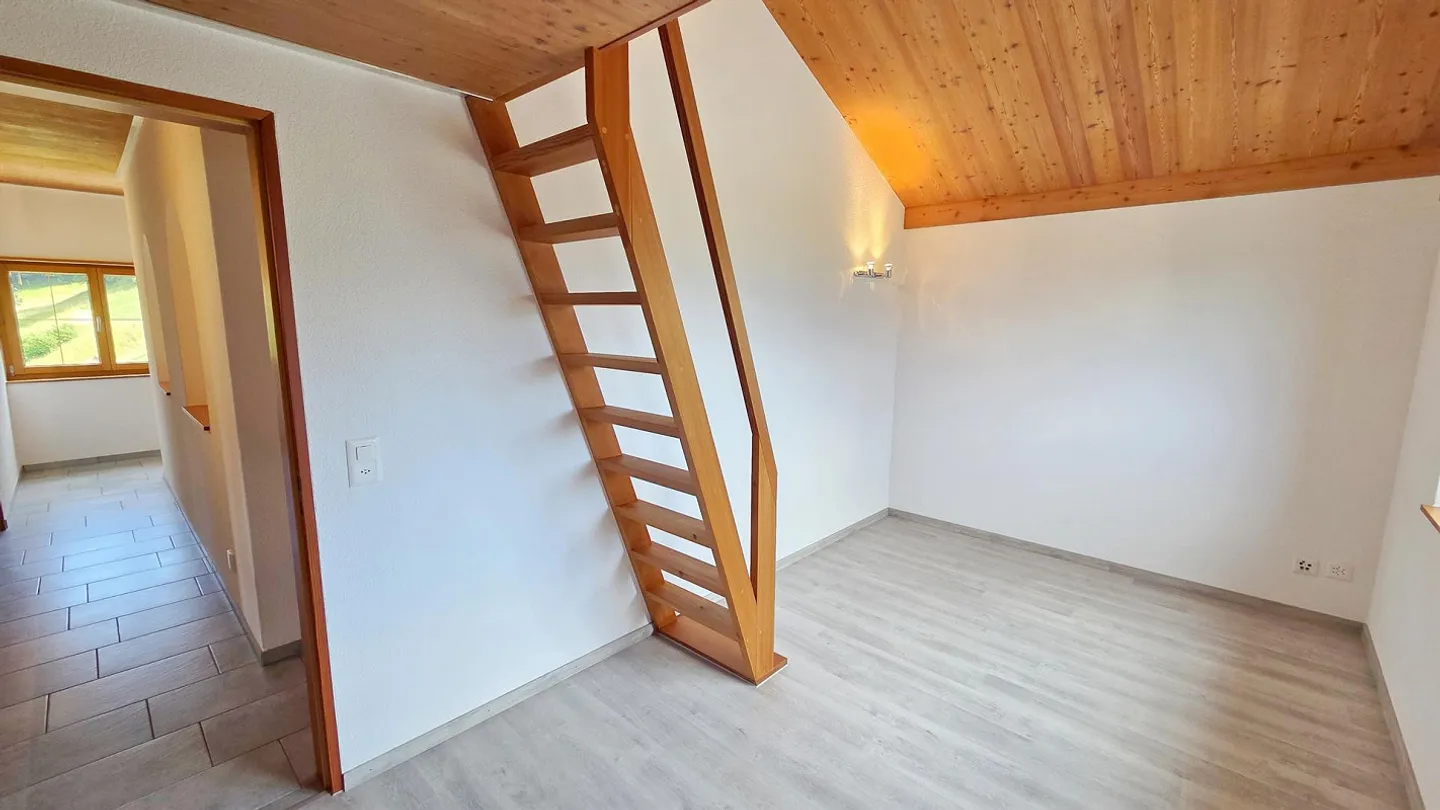Detached single-family house in unobstructed view location - Photo 15 of 24