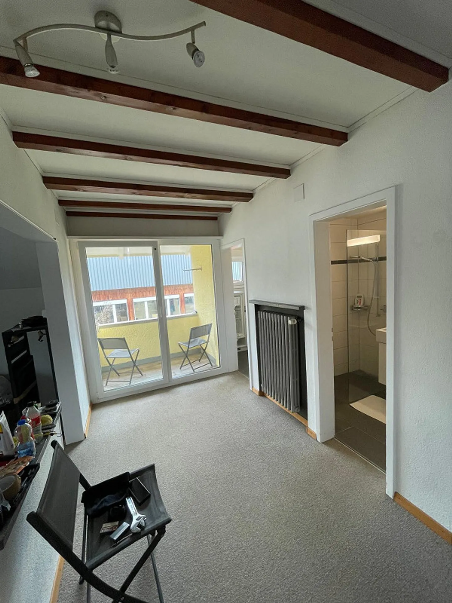 Sunny, bright apartment in a quiet residential area - Photo 2 of 5