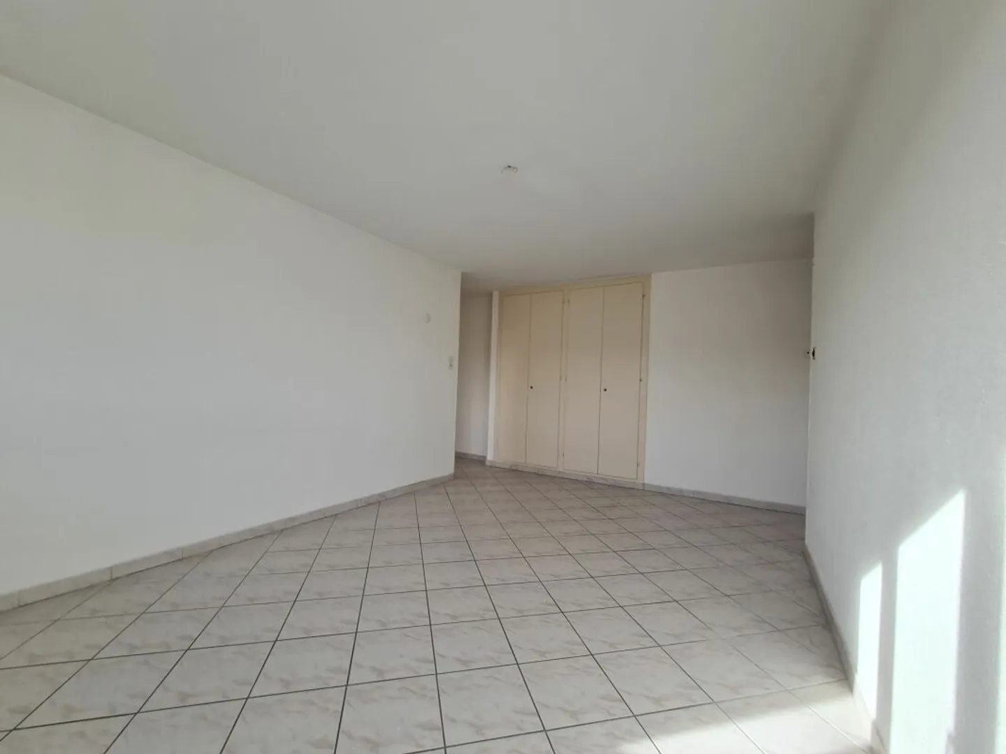 3-Zimmer-Wohnung im 9. Stock - Foto 3 von 8