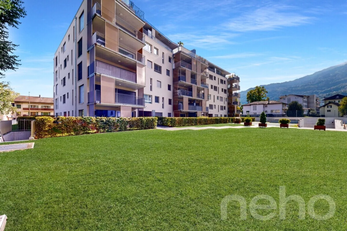 Spacious 4.5 rooms in the center of Monthey - Photo 1 of 13
