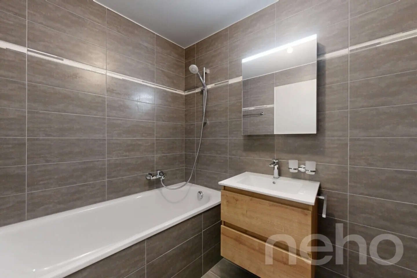 Spacious 4.5 rooms in the center of Monthey - Photo 7 of 13