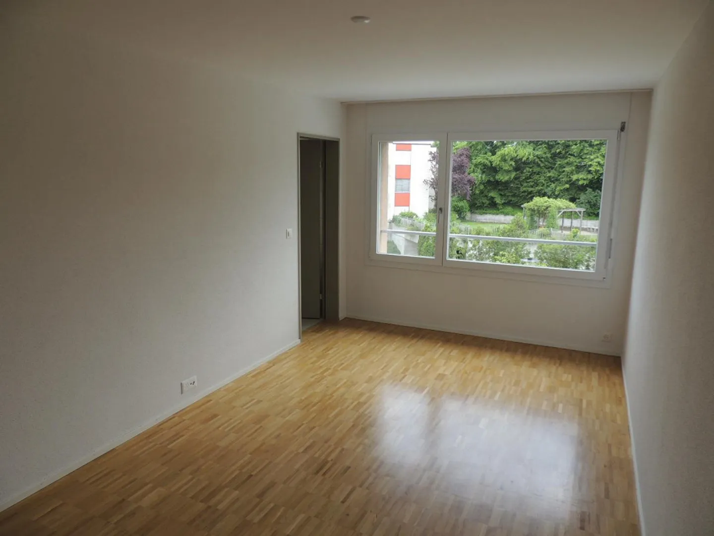 Modernes Apartment mit Terrasse - Foto 8 von 10