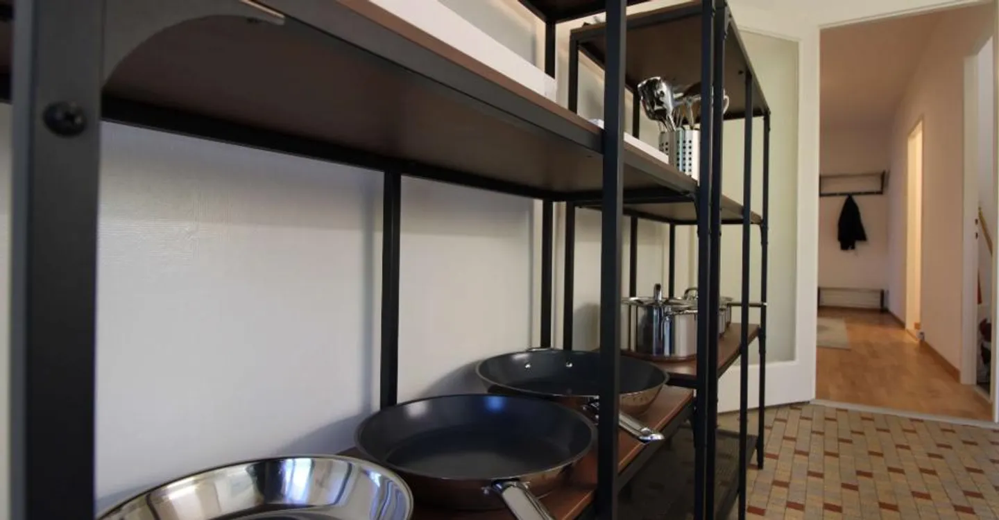 Comfortable Room in Geneva - Photo 9 of 17