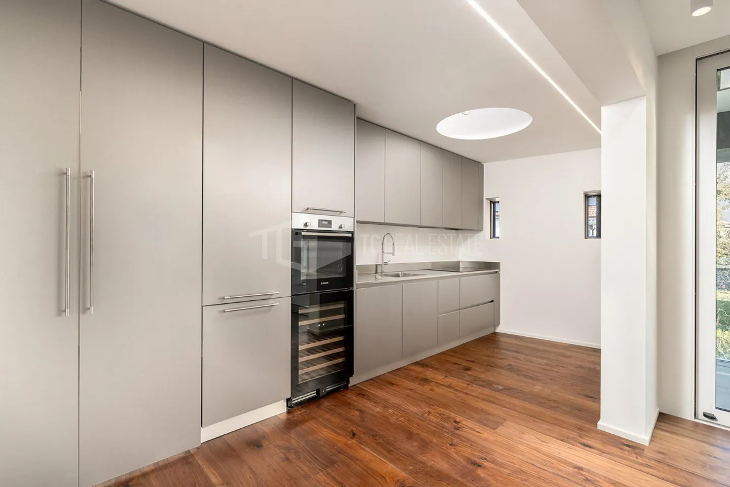 Modernes Apartment mit Terrasse - Foto 5 von 13