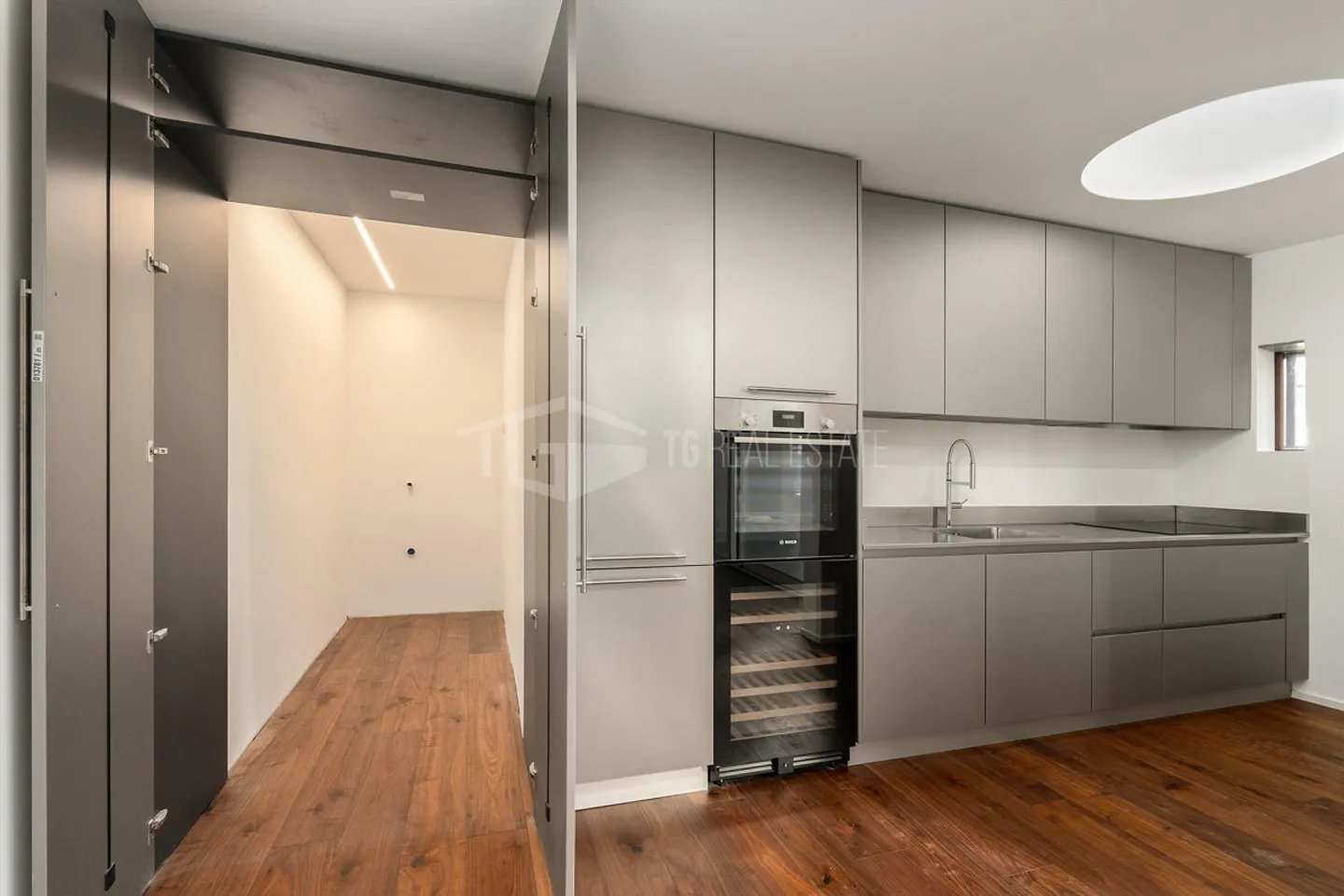 Modernes Apartment mit Terrasse - Foto 6 von 13