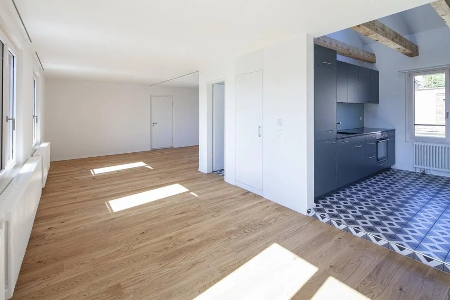 Light-Filled Loft Apartment - Photo 4 of 10