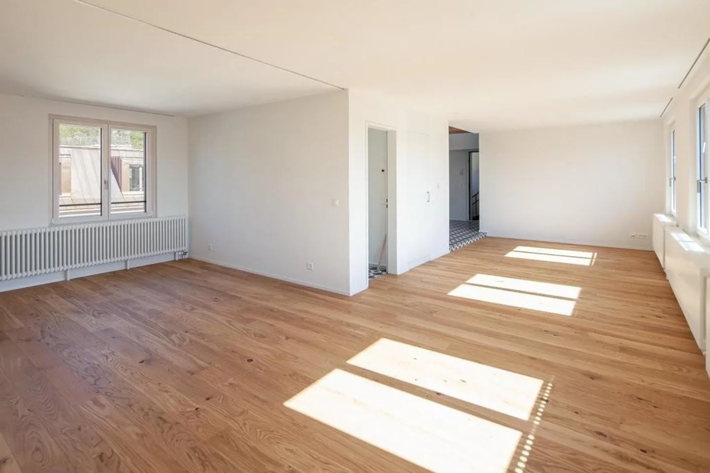 Light-Filled Loft Apartment - Photo 7 of 10