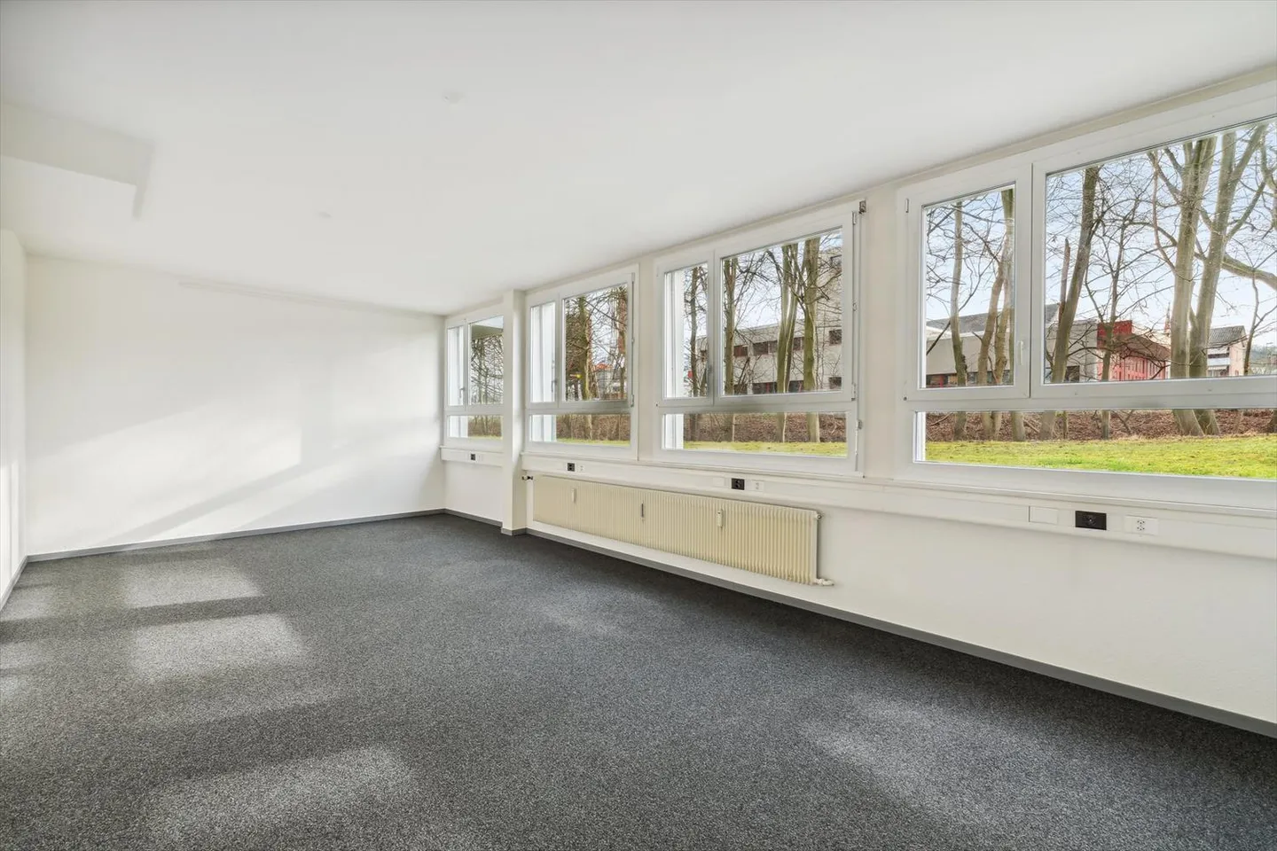 Ampie superfici per uffici a Oberwil - Foto 6 di 10