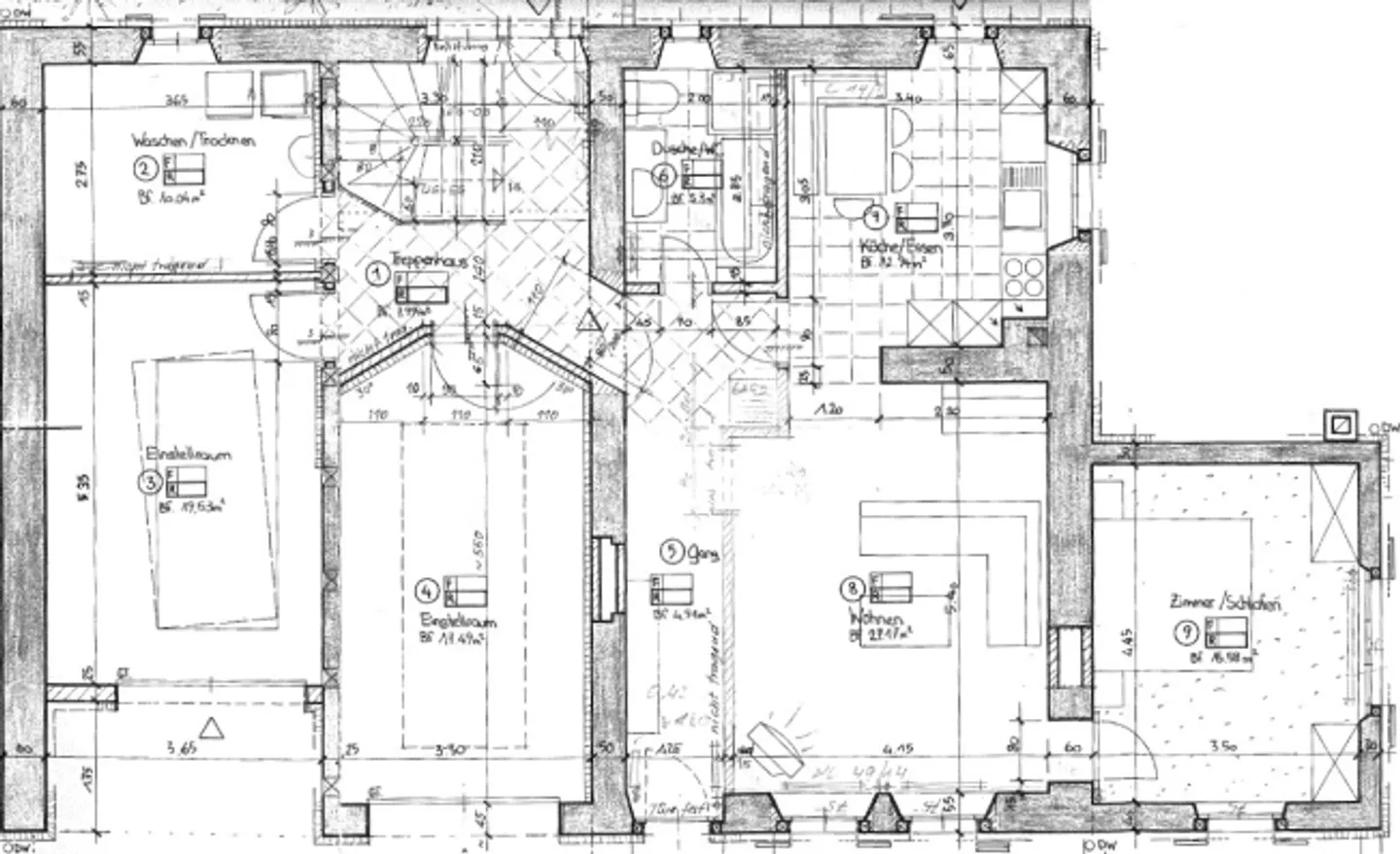 «Mehrfamilienhaus mit drei Wohnungen und grossem Umschwung» - Foto 18 von 20