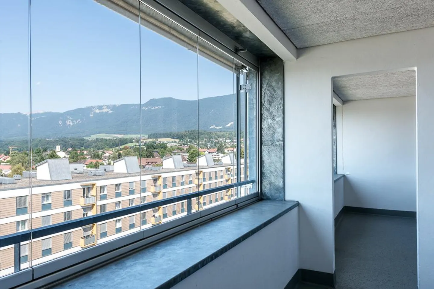 Ampio appartamento duplex con vista unica su Bellach - Foto 8 di 9