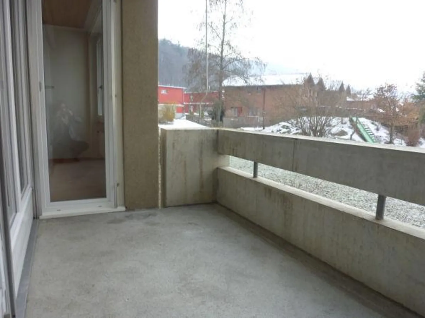 Charming 4.5 room apartment in Boll - Photo 9 of 9