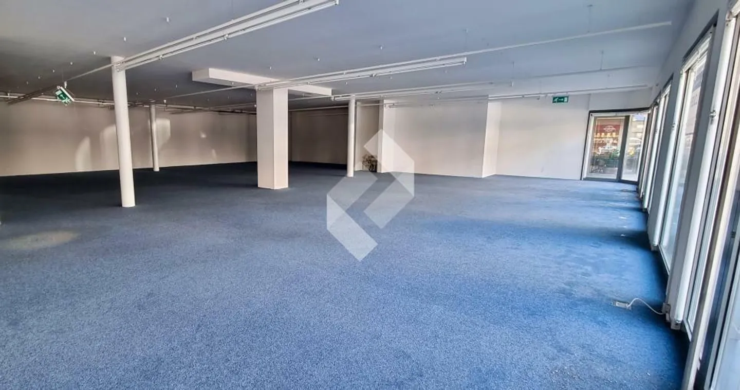 Spazio Commerciale nella città di Sierre - Foto 4 di 5