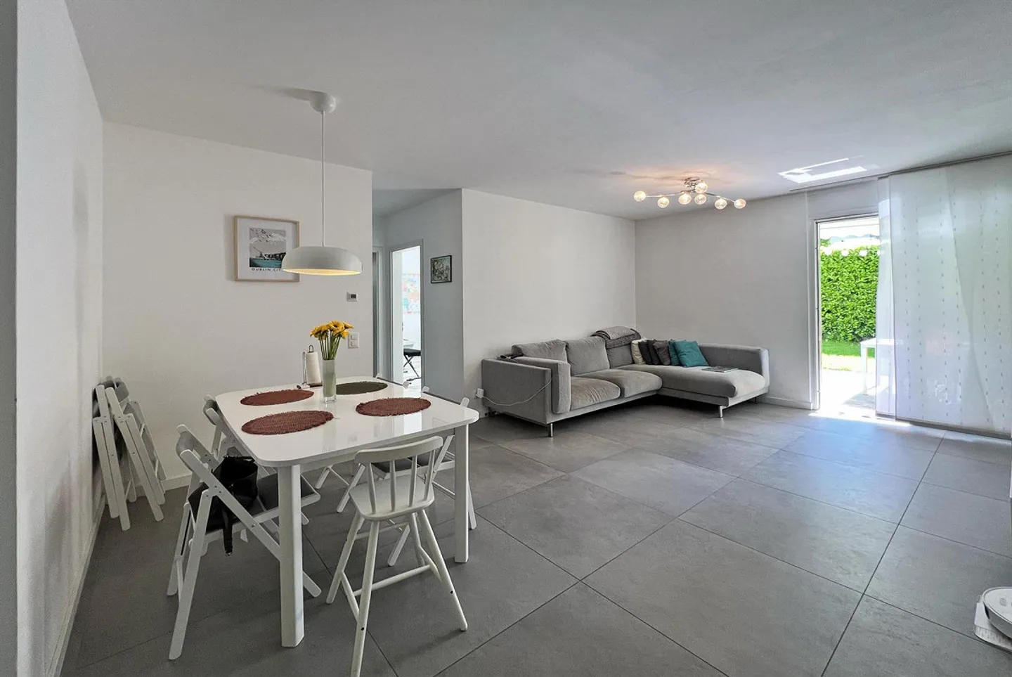 MODERNO 3.5 LOCALI CON SPLENDIDO GIARDINO A PREGASSONA - Foto 3 di 9