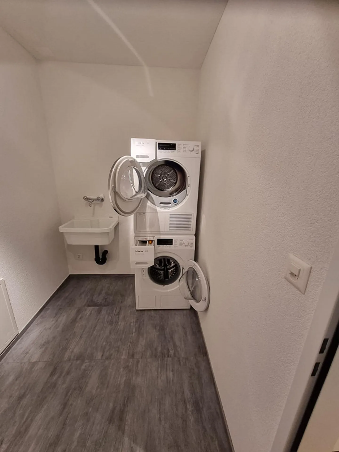 Stilvolle 4.5 Zimmer Wohnung - Foto 8 von 21