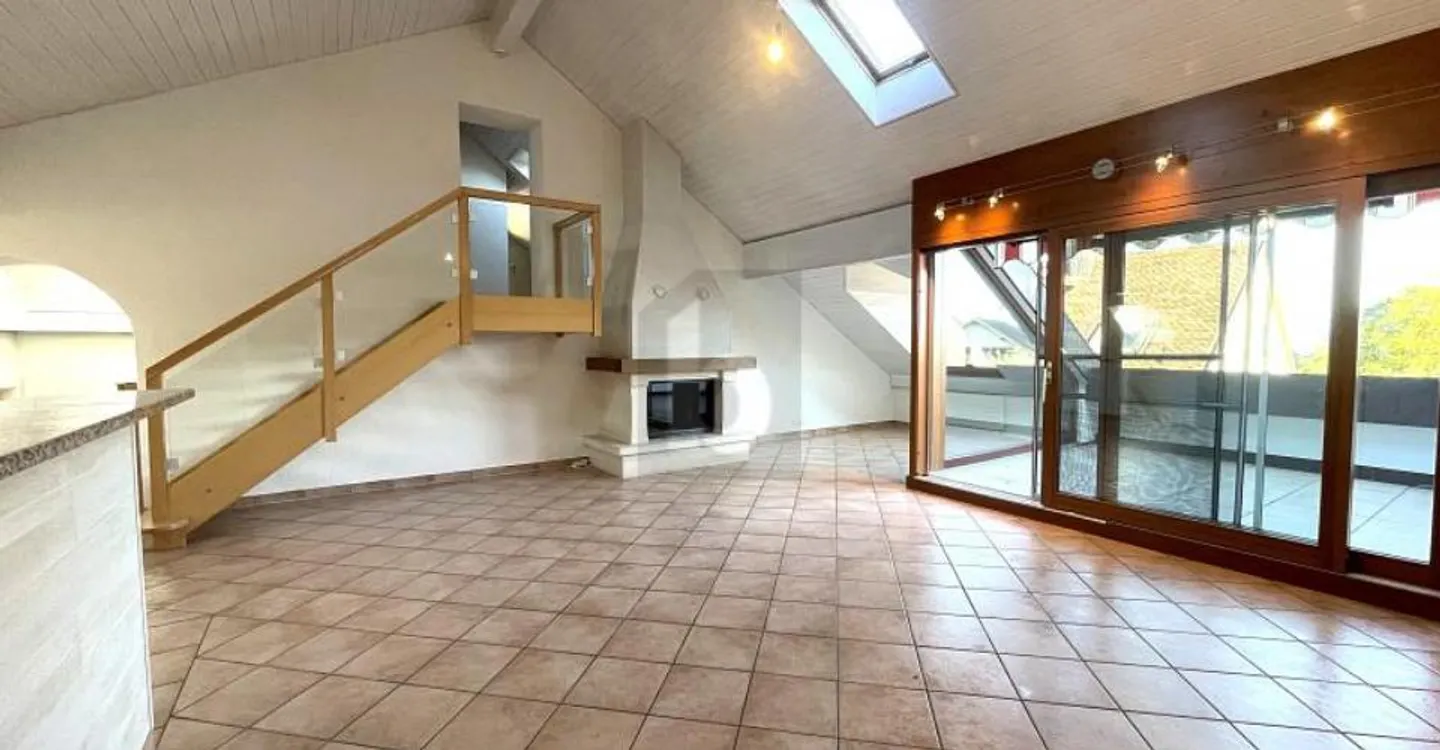 Duplex Charmant avec Terrasse - Photo 2 sur 5